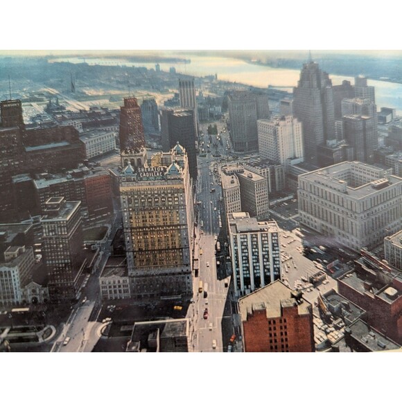 Lot of 8 Vintage Michigan Postcards 40s 50s Detroit Ann Arbor Manistique Stamps - Picture 2 of 10